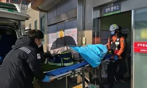 Yếu tố giúp hai tiếp viên sống sót trong thảm kịch Jeju Air Yếu tố giúp hai tiếp viên sống sót trong thảm kịch Jeju Air