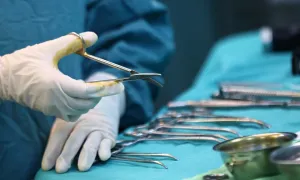 Ca mổ 'nghẹt thở' cứu thai phụ vỡ tử cung