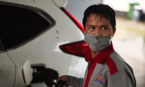 Giá xăng, dầu cùng giảm